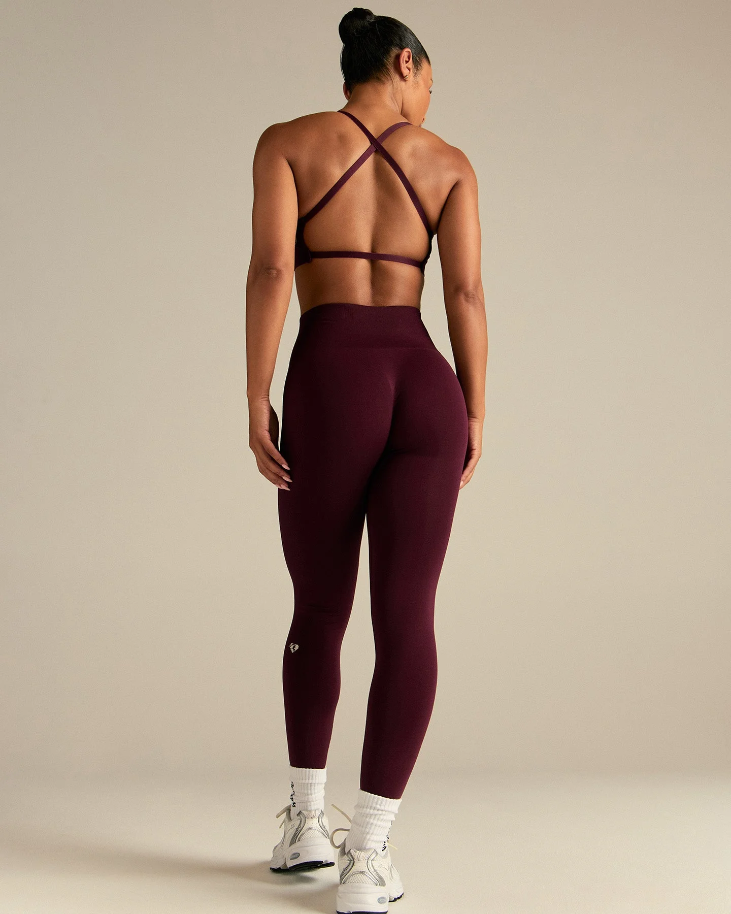 Define 2.0 High Waist Scrunch Leggings | Merlot - Image 6