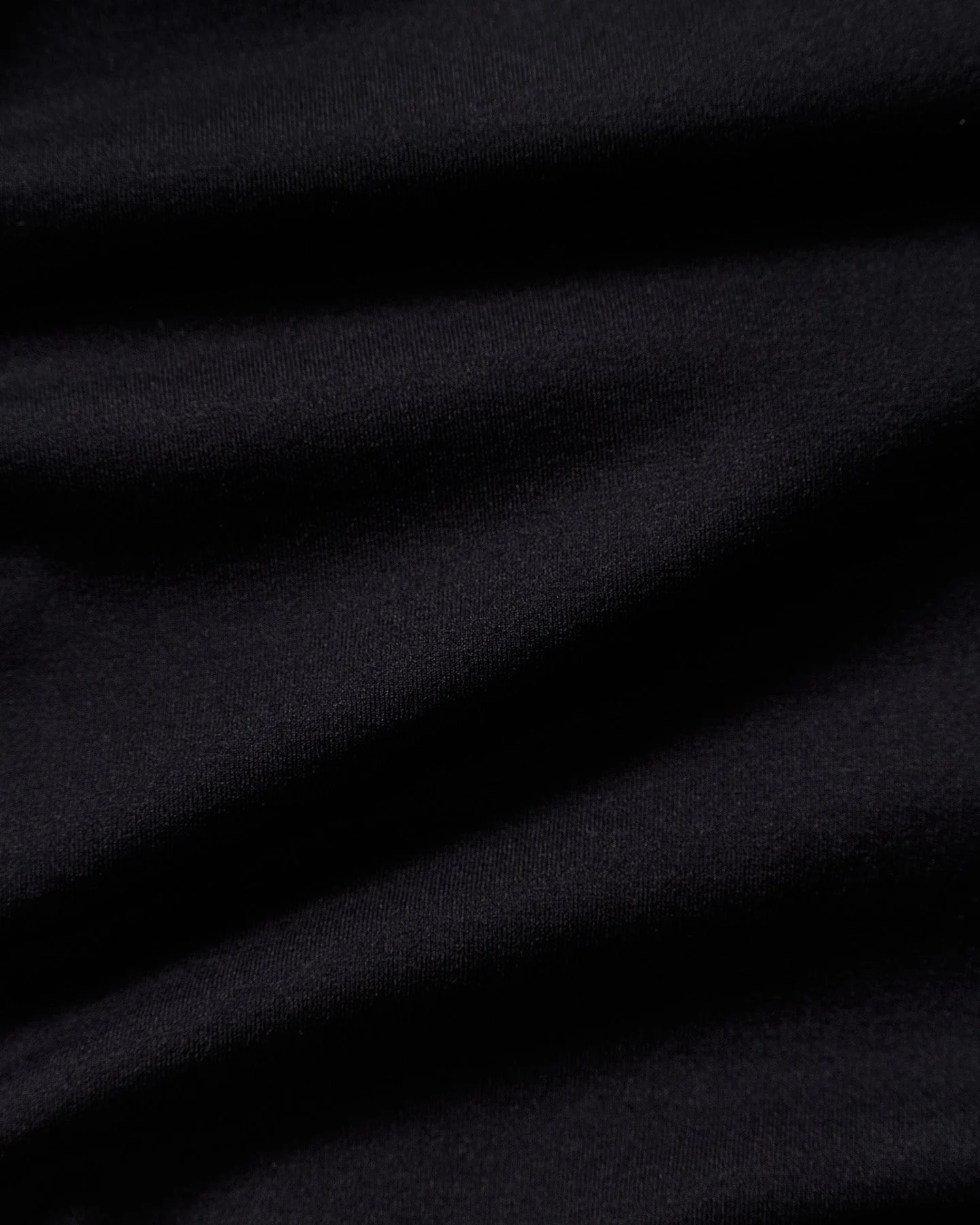 Define 2.0 Scrunch V-Neck Bra | Black - Image 5