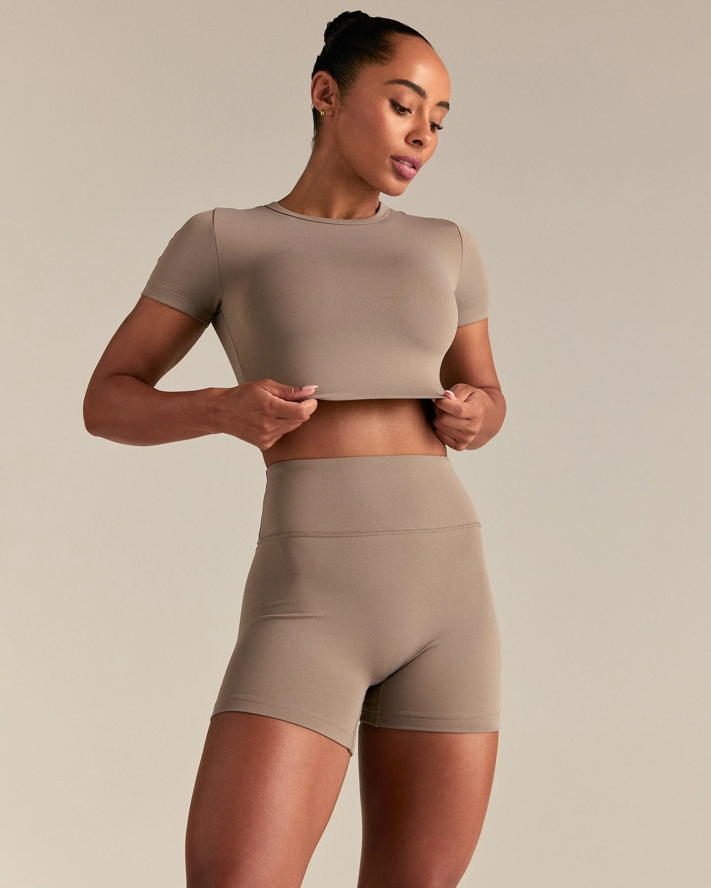 Essential Cropped Short Sleeve Tee | Taupe Grey - Image 6